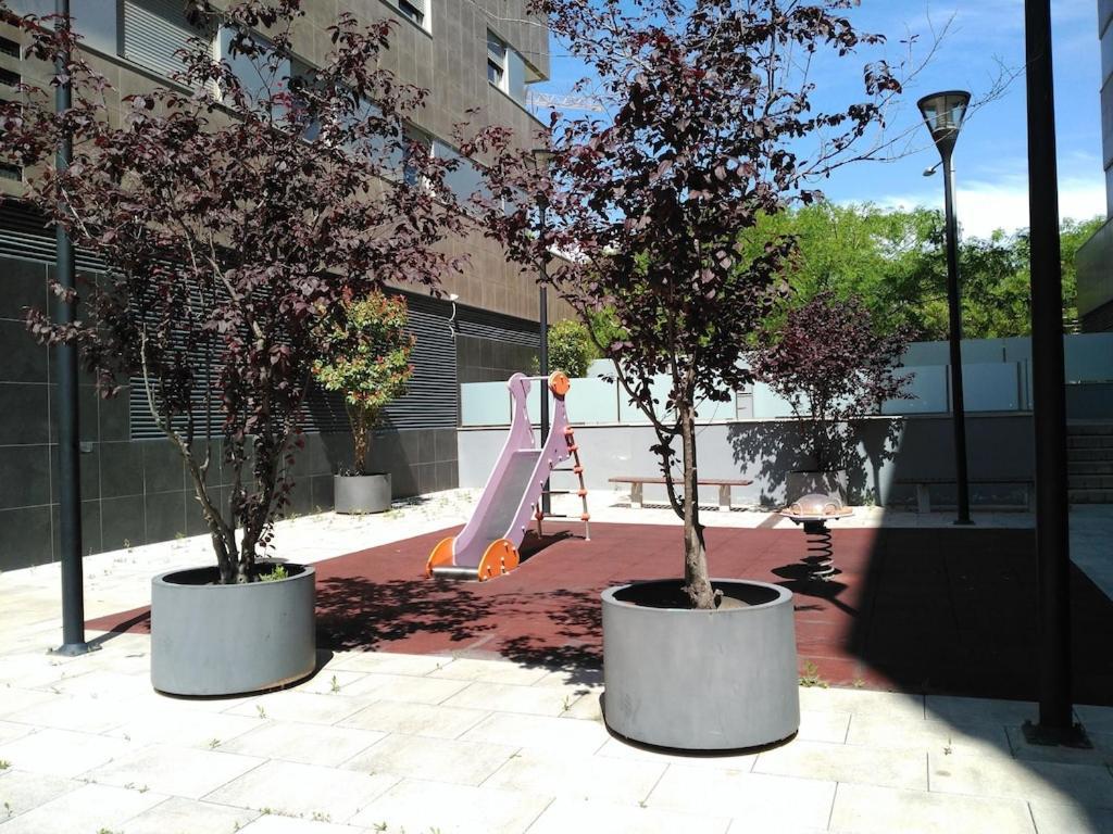 Luxury Flat, 3 Bedrooms, 2 Bathrooms And Swimming Pool Next To The Beach!! Sant Adrià de Besòs Exterior foto